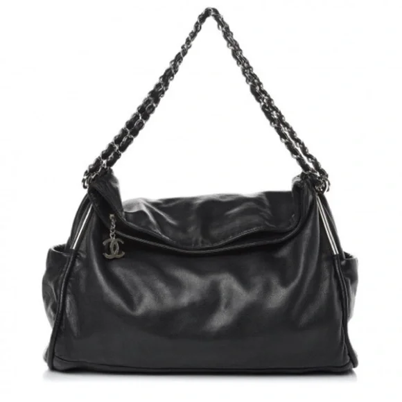 Chanel Lambskin soft hobo bag - Picture 2 of 16